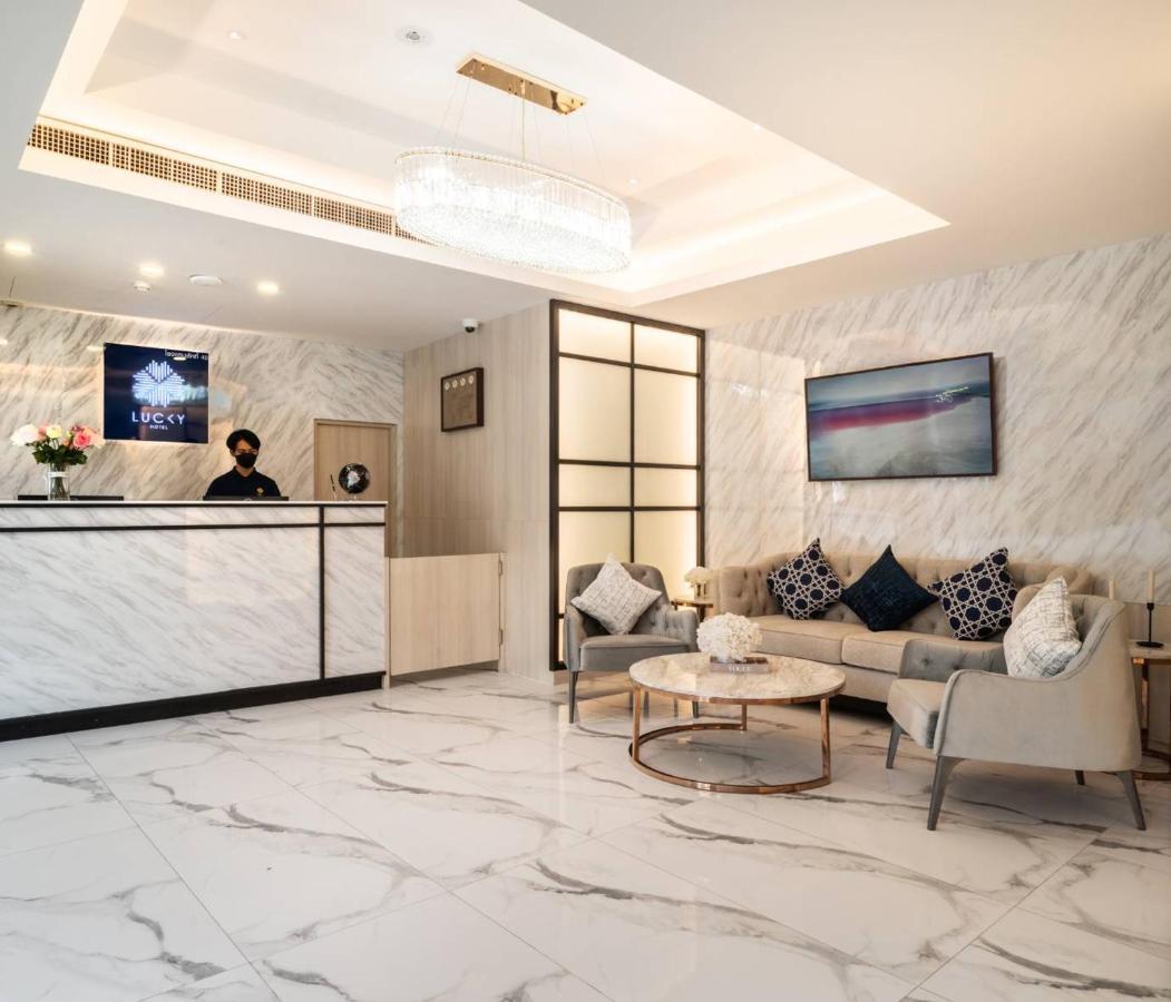Lucky Hotel Бангкок Экстерьер фото