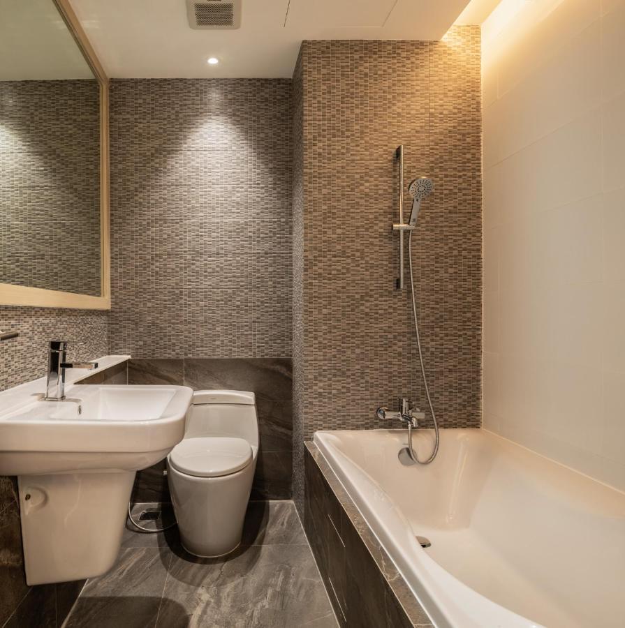 Lucky Hotel Бангкок Экстерьер фото